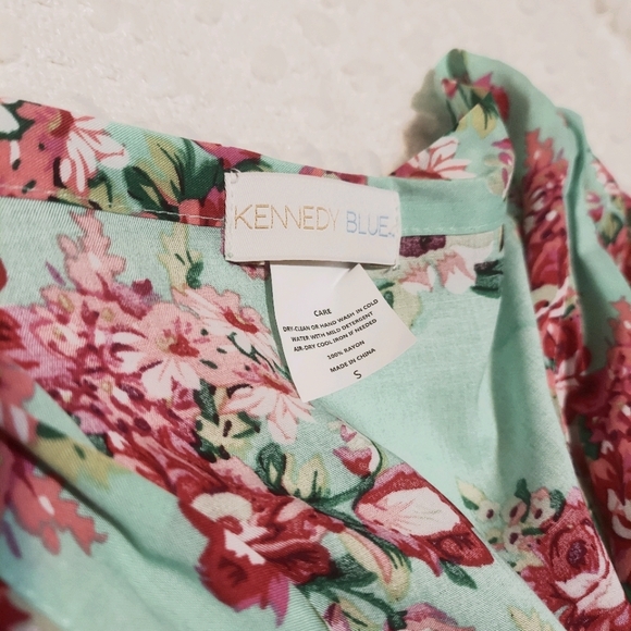 Kennedy Blue Robe - Picture 2 of 3